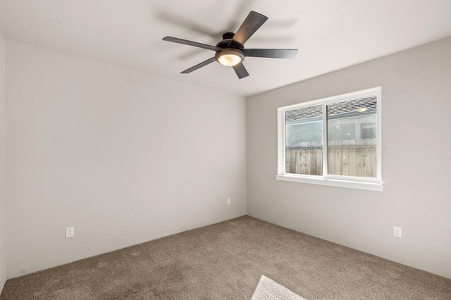 149 SW Otter Court, Grants Pass, OR 97527