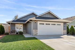 149 SW Otter Court, Grants Pass, OR 97527