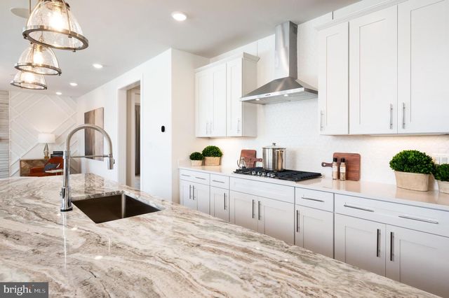 41926 JASPER TRAIL DR, Ashburn, VA 20148