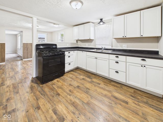 66 Circle Drive, Chesterfield, IN 46017