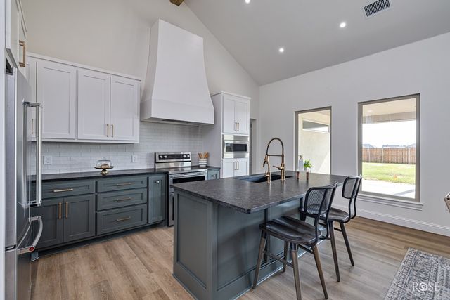 8477 Windmill Rd, San Angelo, TX 76905