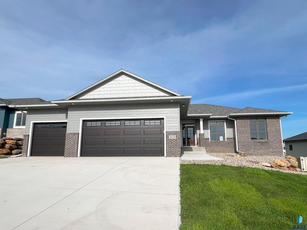2613 S Galena Ave Avenue, Sioux Falls, SD 57110