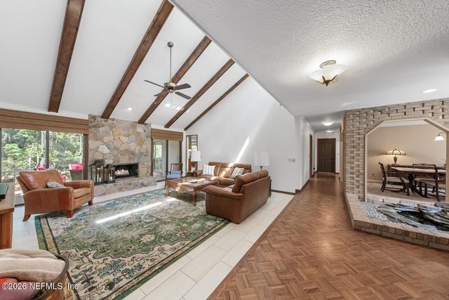 4276 STRATFORD Way, Jacksonville, FL 32225