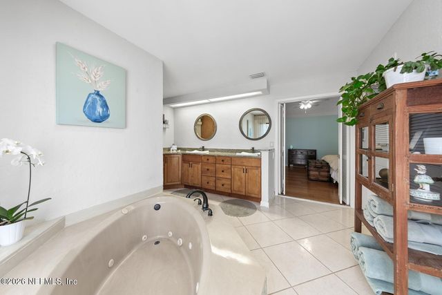 4276 STRATFORD Way, Jacksonville, FL 32225