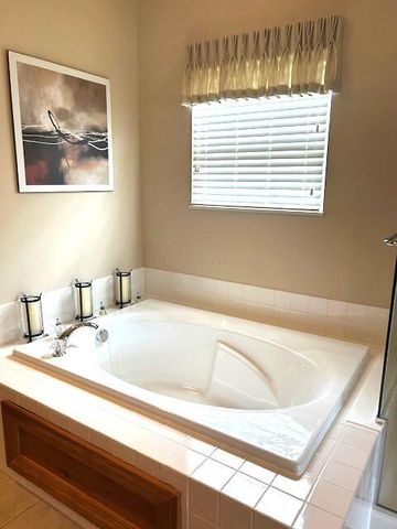 7117 Rosemount Way, Canal Winchester, OH 43110