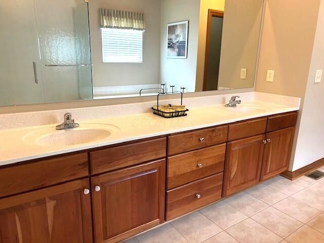 7117 Rosemount Way, Canal Winchester, OH 43110
