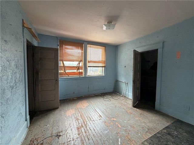 1136 N 32nd Street, Kansas City, KS 66102