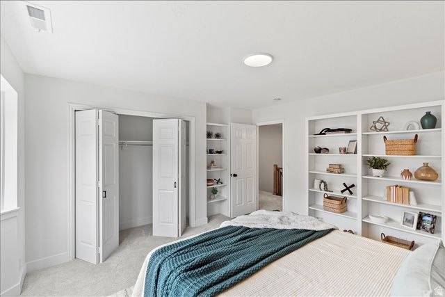 717 WOODRIDGE DR, Layton, UT 84040