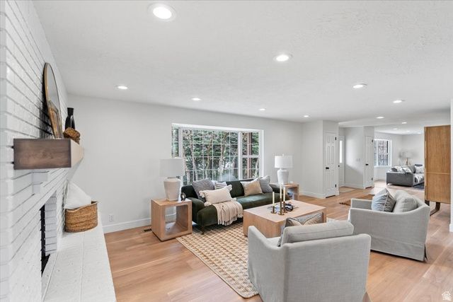 717 WOODRIDGE DR, Layton, UT 84040