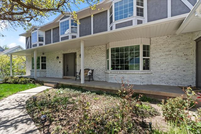 717 WOODRIDGE DR, Layton, UT 84040