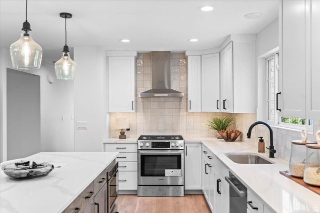 717 WOODRIDGE DR, Layton, UT 84040