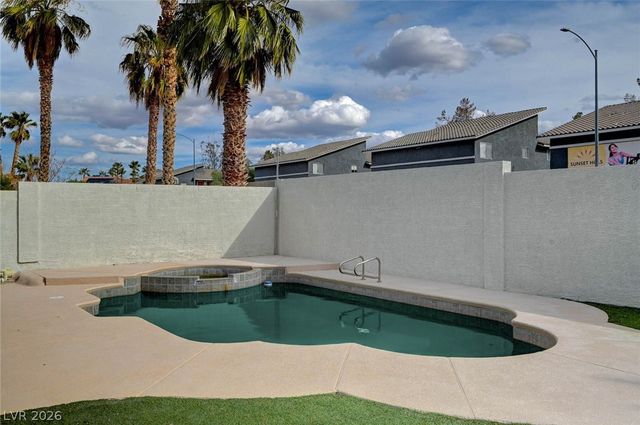 2817 Via Florentine Street, Henderson, NV 89074