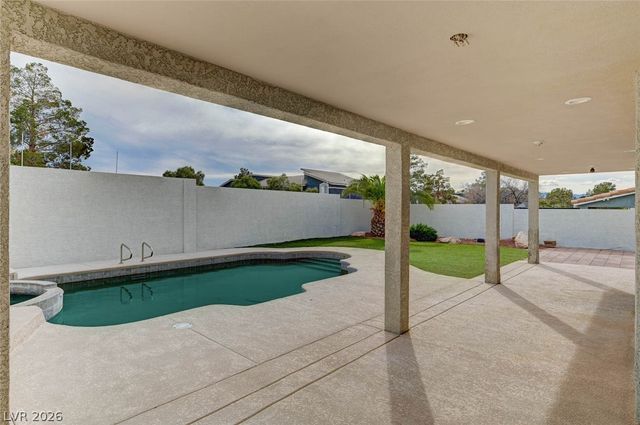 2817 Via Florentine Street, Henderson, NV 89074