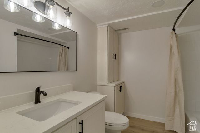 1372 SWEETWATER LN, Farmington, UT 84025