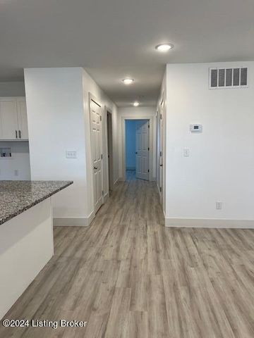 4001 Preston Hwy 6, Louisville, KY 40213