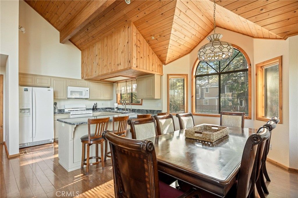 Image 11 of property listing at 38822 Waterview, Big Bear Lake, CA 92315