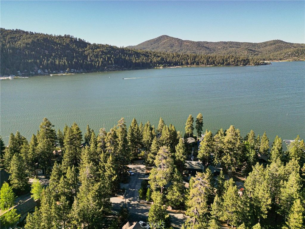 Image 44 of property listing at 38822 Waterview, Big Bear Lake, CA 92315