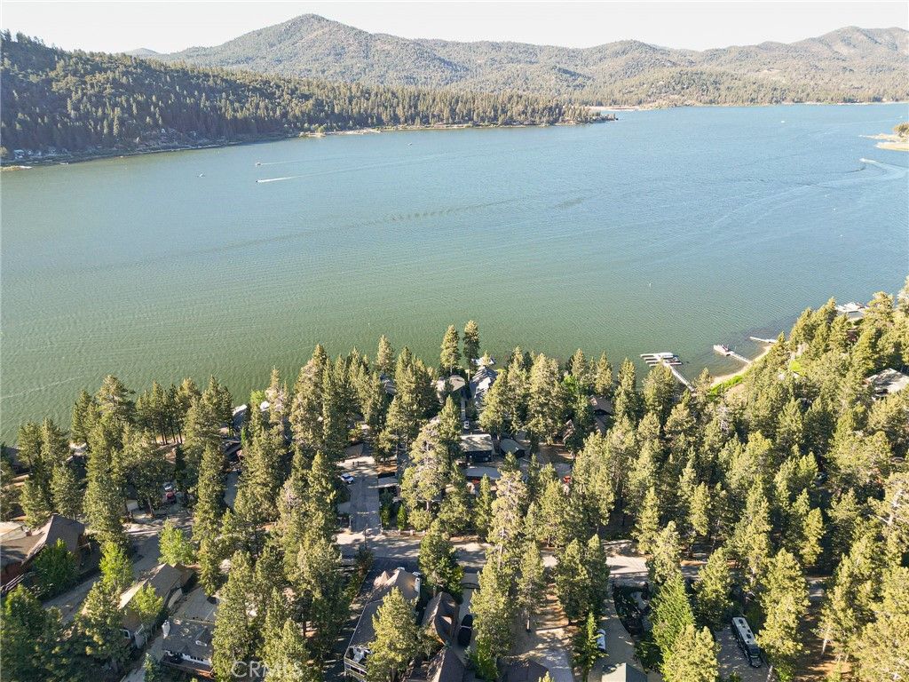Image 52 of property listing at 38822 Waterview, Big Bear Lake, CA 92315