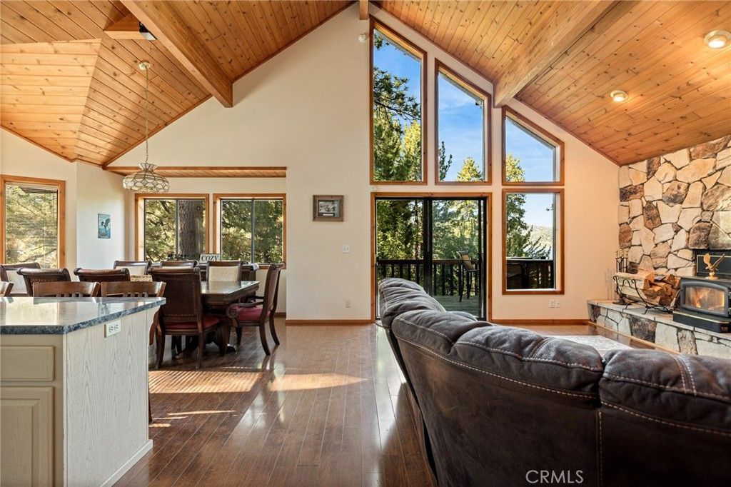 Image 6 of property listing at 38822 Waterview, Big Bear Lake, CA 92315