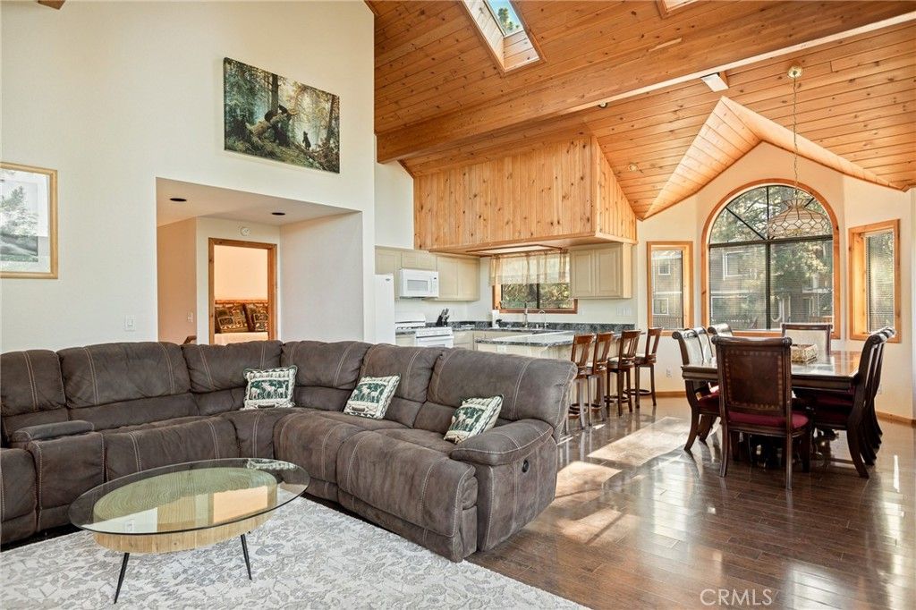 Image 9 of property listing at 38822 Waterview, Big Bear Lake, CA 92315