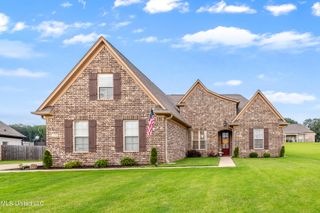 1535 Fall Garden Drive, Hernando, MS 38632