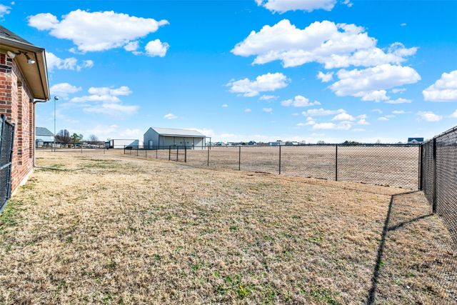 834 Audra Circle, Rhome, TX 76078