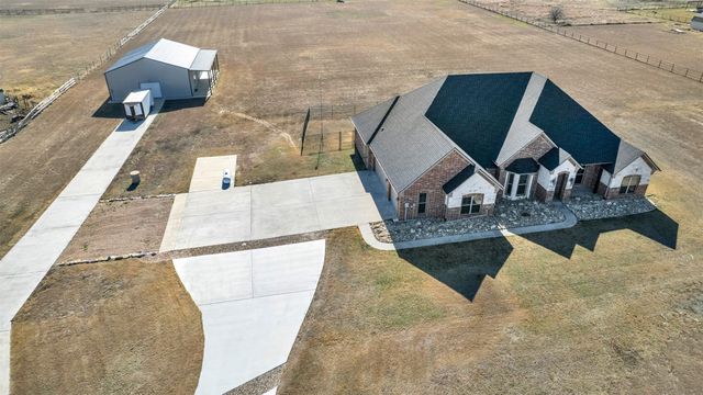 834 Audra Circle, Rhome, TX 76078