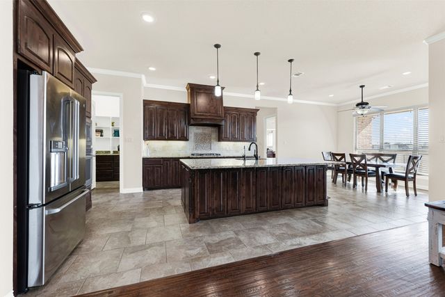 834 Audra Circle, Rhome, TX 76078