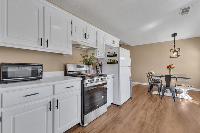 918 Scarletts Walk, Locust Grove, GA 30248