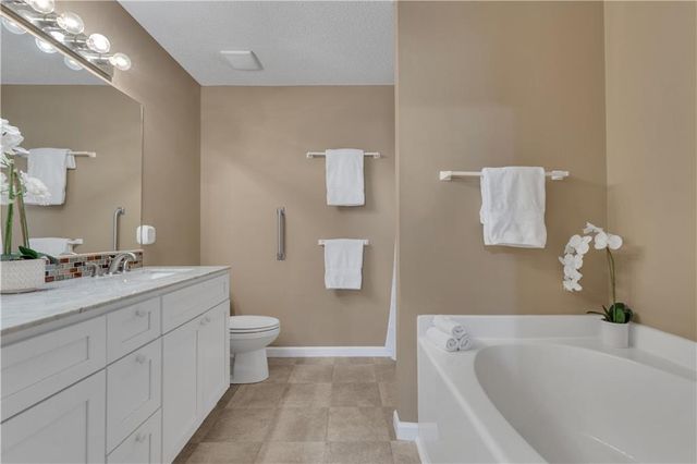 918 Scarletts Walk, Locust Grove, GA 30248