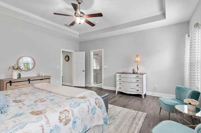 854 Whispering Creek Avenue, Freeport, FL 32439