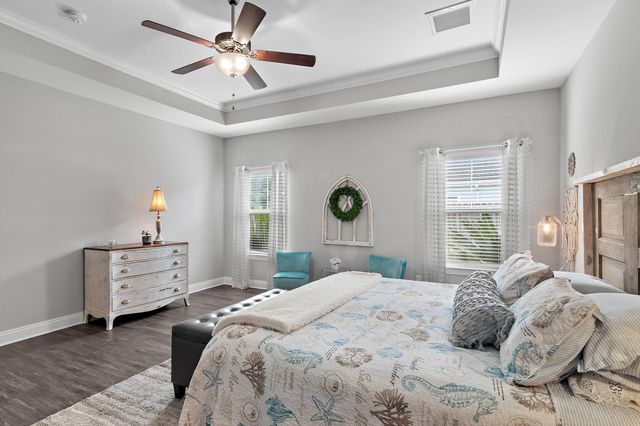 854 Whispering Creek Avenue, Freeport, FL 32439