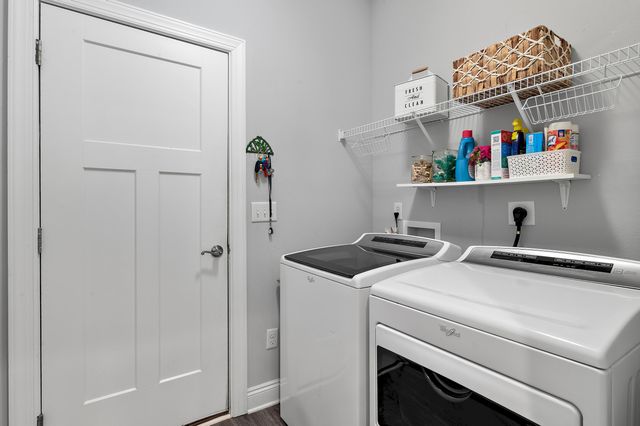 854 Whispering Creek Avenue, Freeport, FL 32439