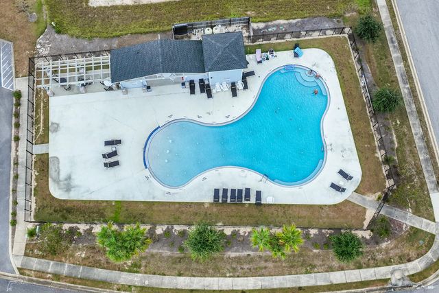 854 Whispering Creek Avenue, Freeport, FL 32439