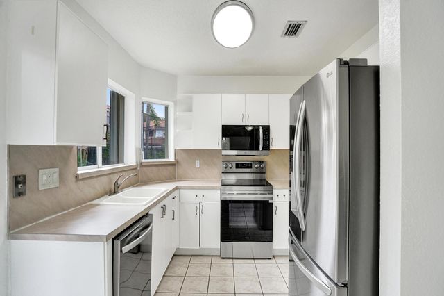 11230 Reveille Road, Cooper City, FL 33026