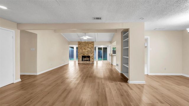 908 Firestone Lane, Richardson, TX 75080