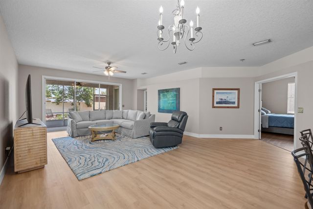 138 Lions Gate Dr, St Augustine, FL 32080