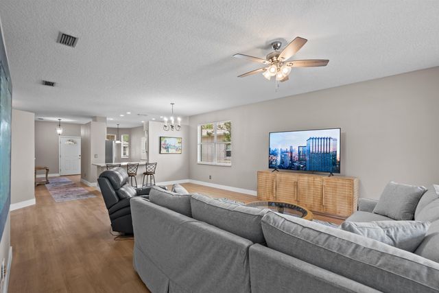 138 Lions Gate Dr, St Augustine, FL 32080