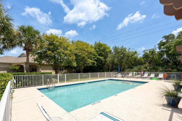 138 Lions Gate Dr, St Augustine, FL 32080