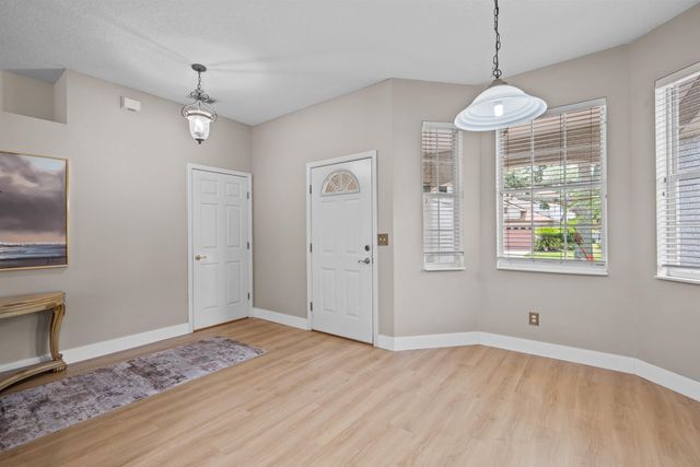 138 Lions Gate Dr, St Augustine, FL 32080
