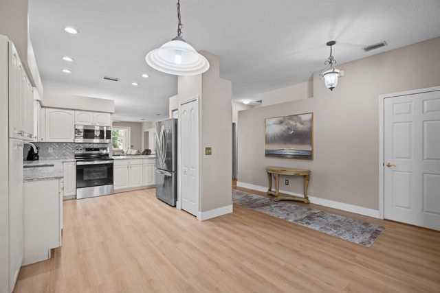 138 Lions Gate Dr, St Augustine, FL 32080