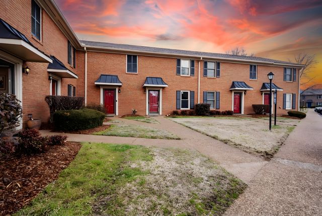 327 Westfield Dr, Nashville, TN 37221