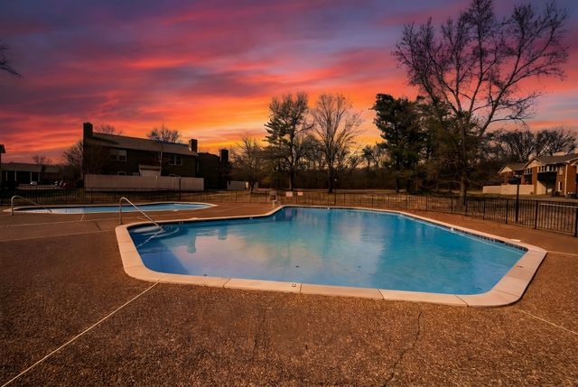 327 Westfield Dr, Nashville, TN 37221