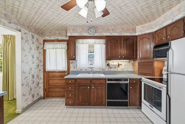 526 Lincoln Avenue, Springdale Boro, PA 15144