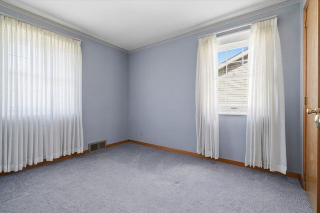 526 Lincoln Avenue, Springdale Boro, PA 15144