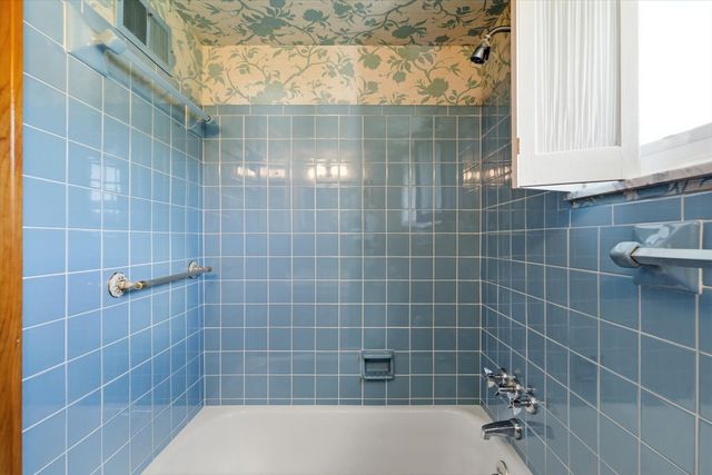 526 Lincoln Avenue, Springdale Boro, PA 15144