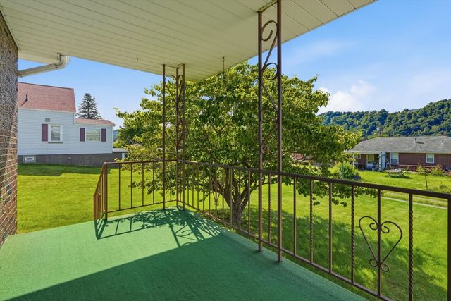 526 Lincoln Avenue, Springdale Boro, PA 15144