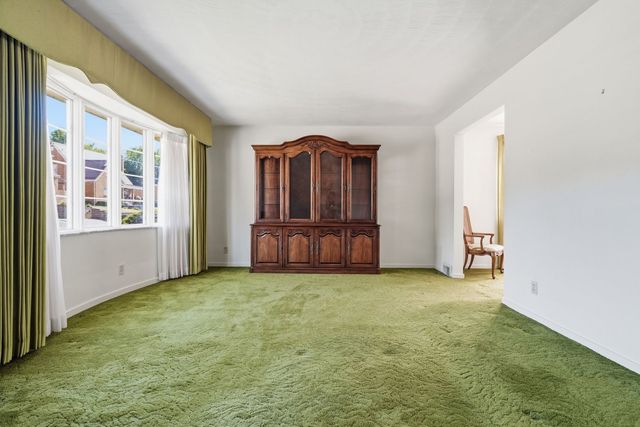 526 Lincoln Avenue, Springdale Boro, PA 15144