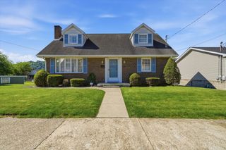 526 Lincoln Avenue, Springdale Boro, PA 15144