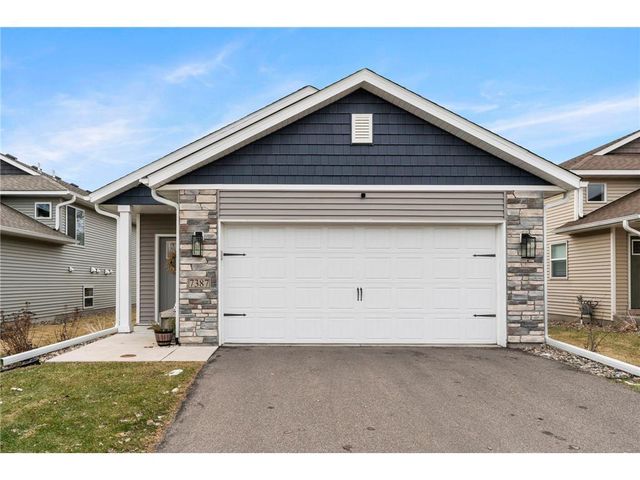 7387 Degrio Way, Inver Grove Heights, MN 55076